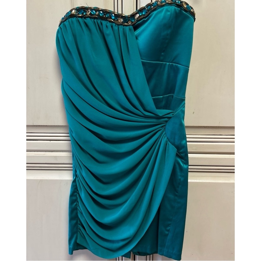 GB Gianni Bini Womens Cocktail Dress Green Ruched Short Sleeveless Beads Jr 11